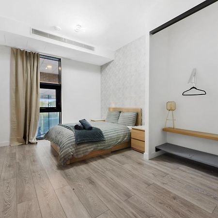 Riverside 2 Bedroom Stratford London Exterior photo