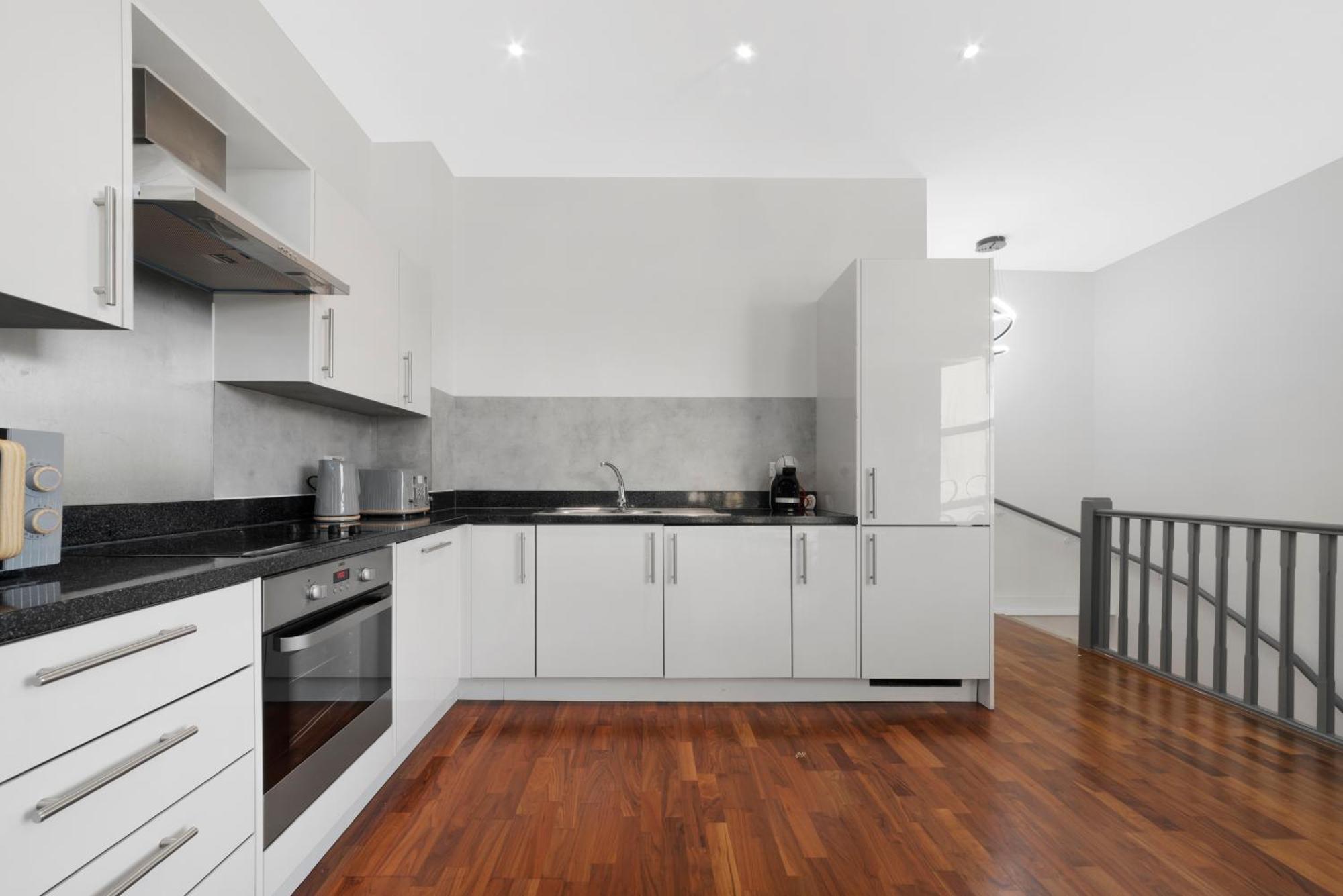 Riverside 2 Bedroom Stratford London Exterior photo